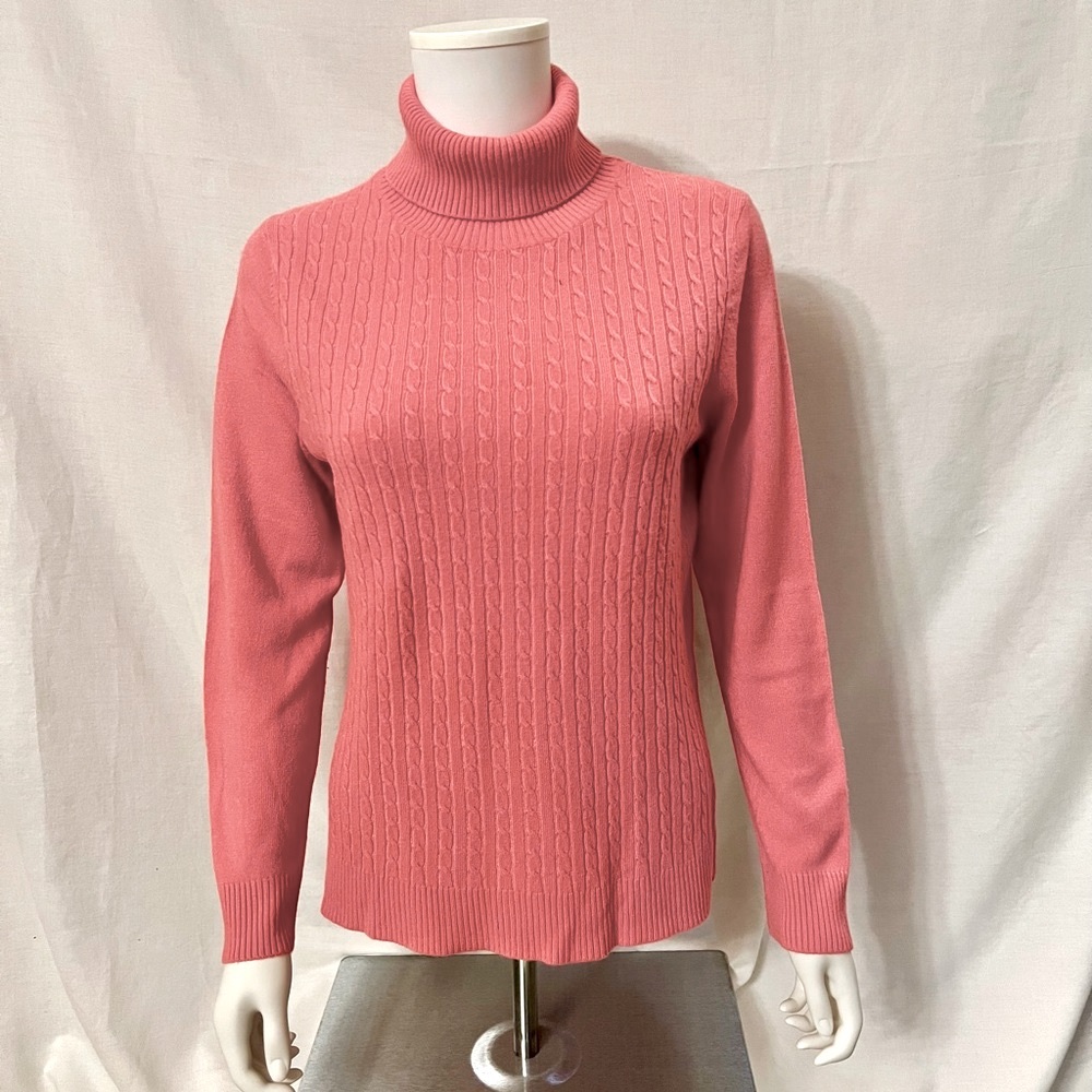 Women's turtle neck sweater